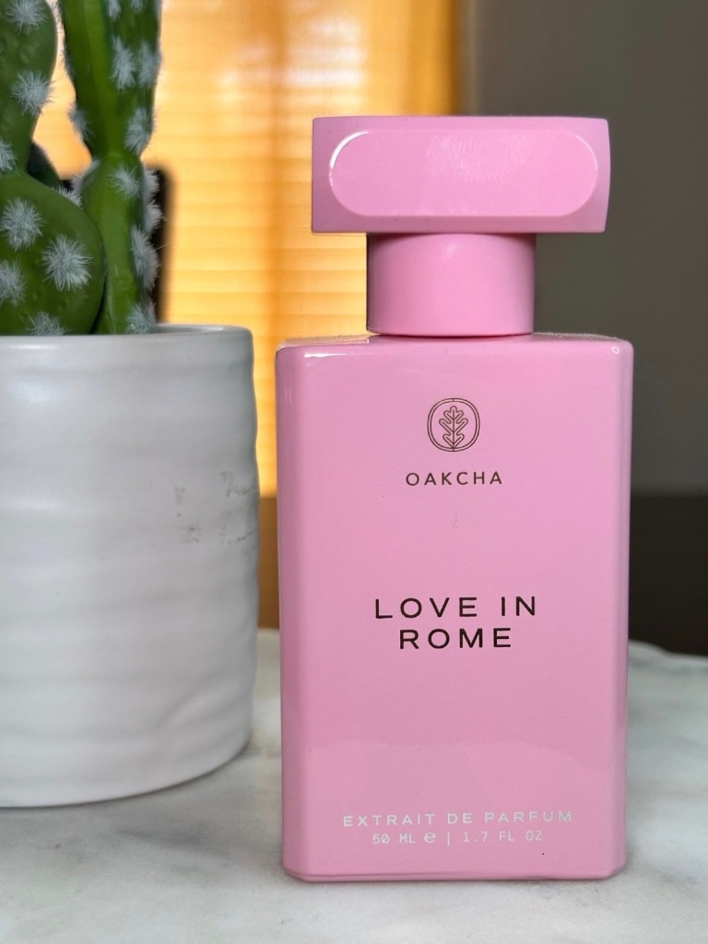 Donna born in Roma Oakcha Love in Rome
